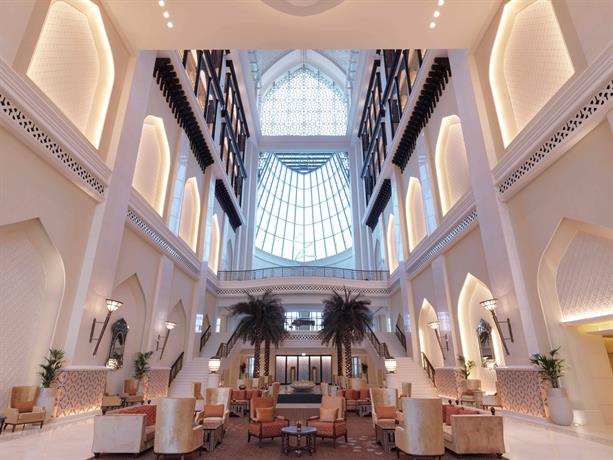 Bab Al Qasr Hotel