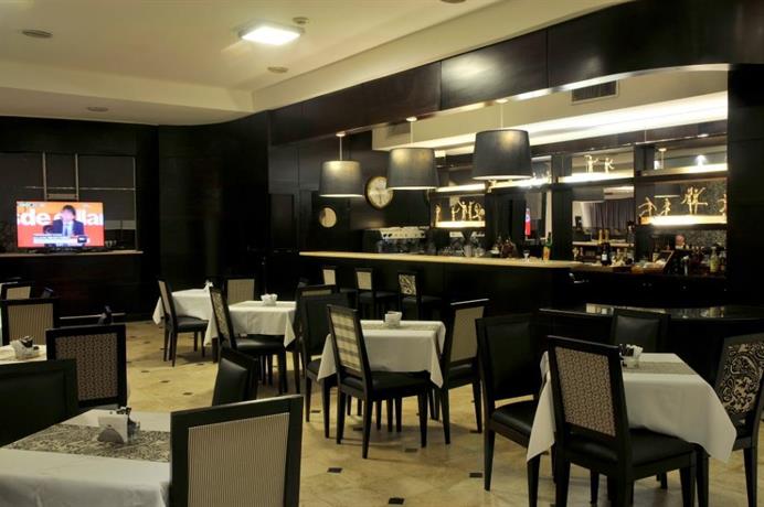 Plaza Real Suites Hotel