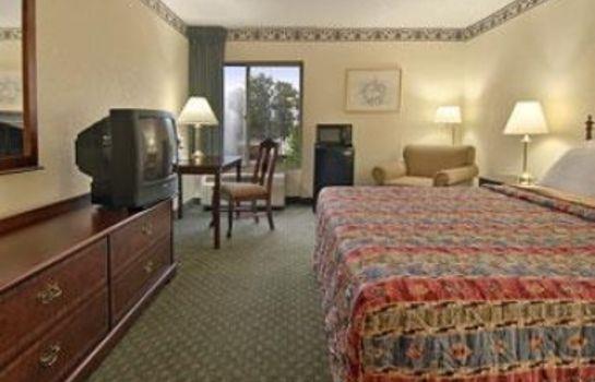 Days Inn by Wyndham Newport News City Center Oyster Point