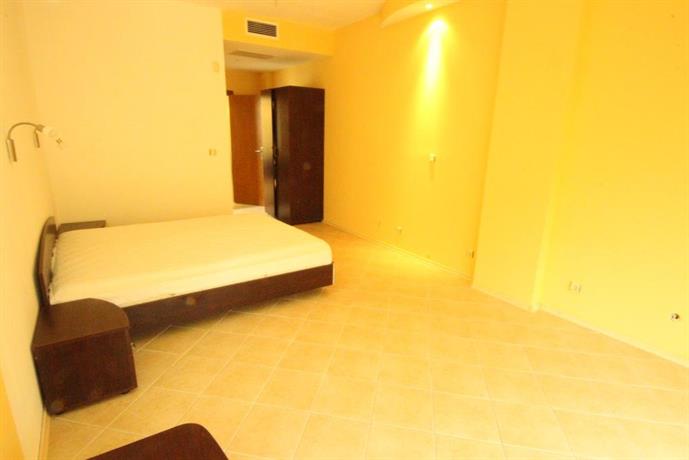 Menada Midia Apartments