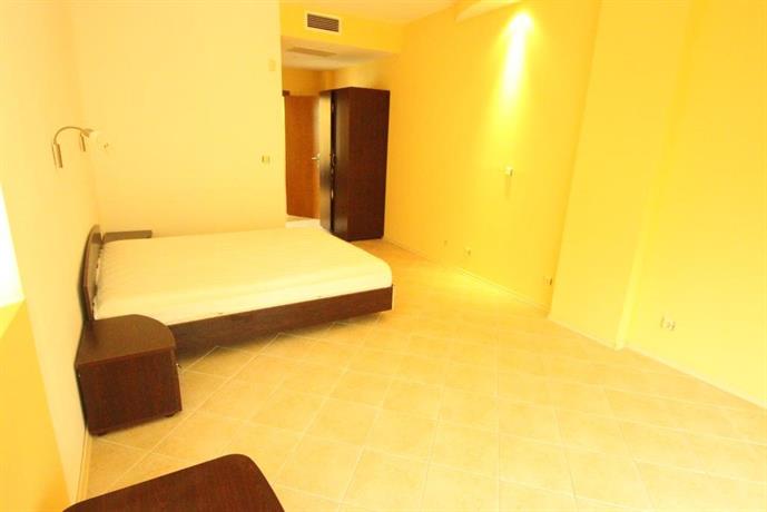 Menada Midia Apartments