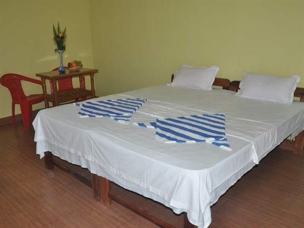 V & M Calisto Guest House Morjim