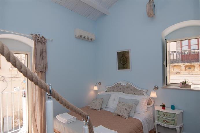 Baroque Charme House