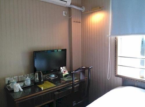 Small Xierdun Hotel