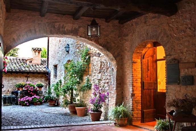 Villa della Genga Country Houses