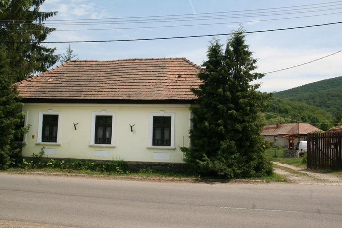 Toldi Vendeghaz