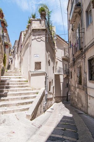 Palazzo Degli Olivi
