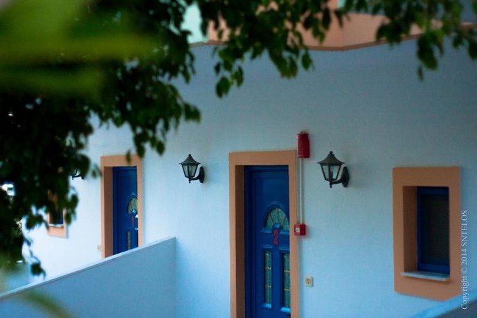 Stefanos Apartments