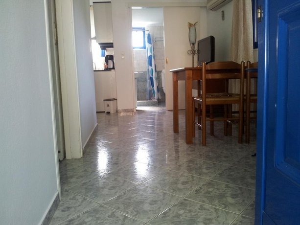 Stefanos Apartments