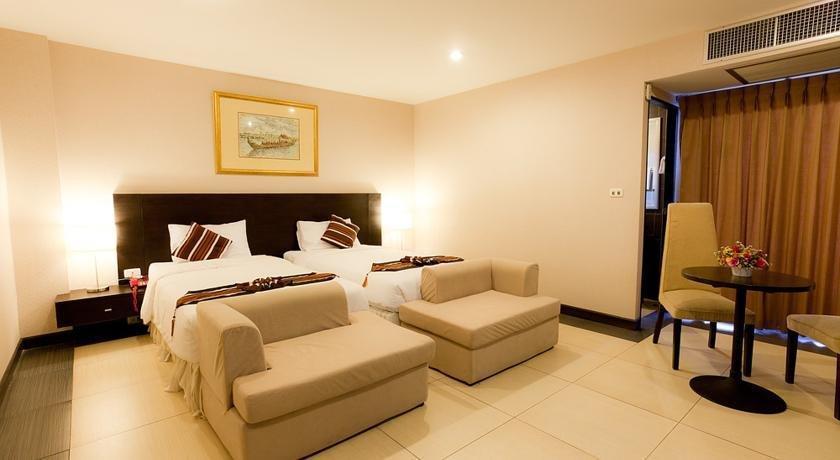 The Residence Airport & Spa