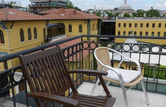 Berk Guesthouse - Grandma's House