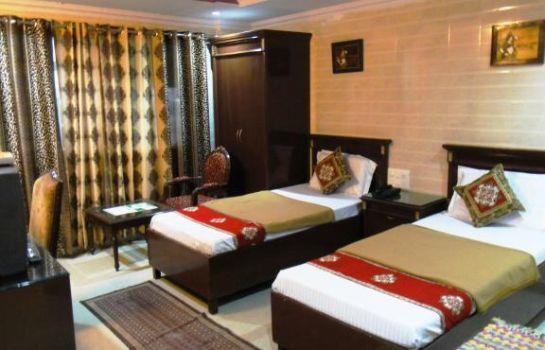 Hotel Hallmark Regency