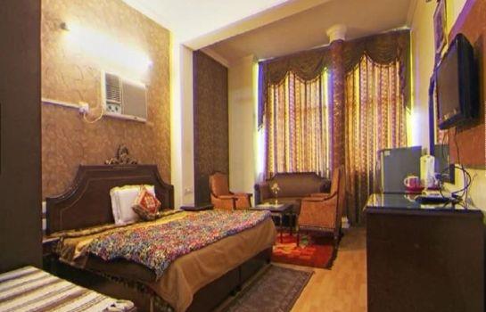 Hotel Hallmark Regency