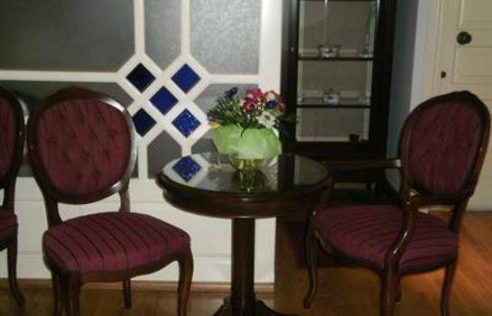 Aetoma Hotel
