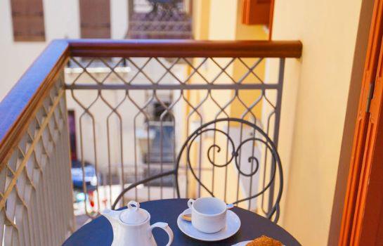 Aetoma Hotel