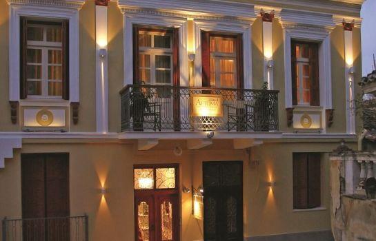 Aetoma Hotel