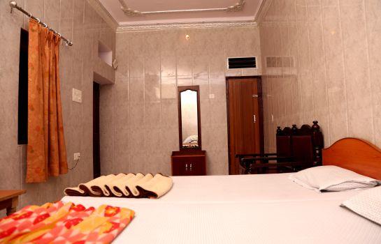 Hotel Chandra Lokk