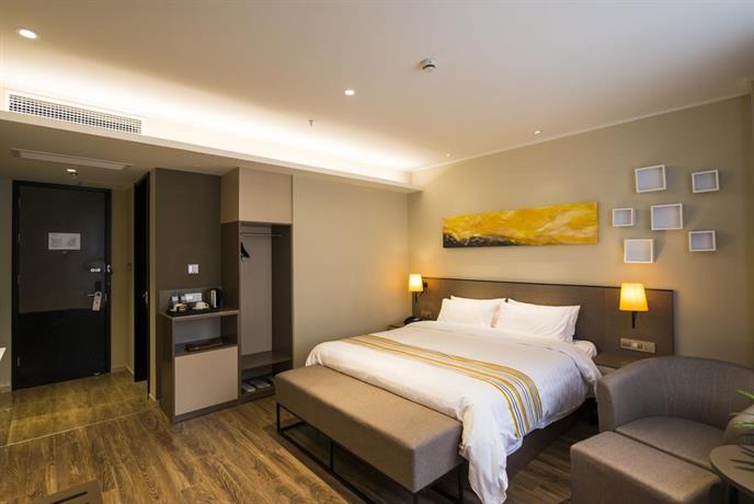 Home Inn Plus Shanghai Xintiandi Lujianbang Road Subway Station