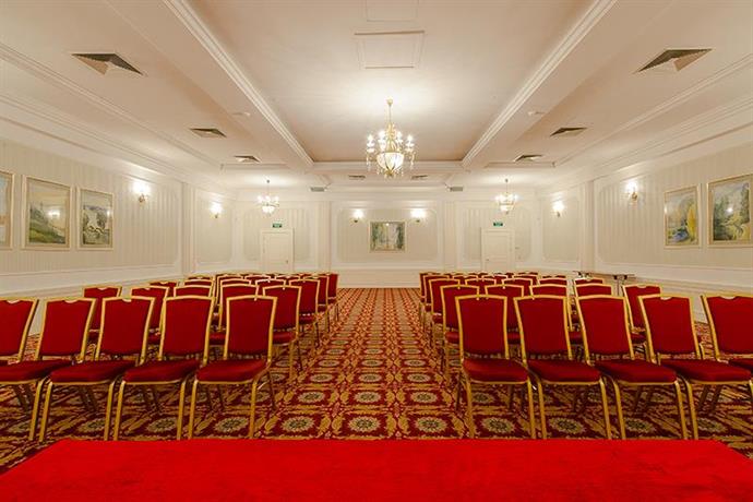 Бальный зал корстон схема