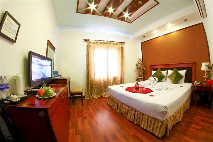 Atrium Hotel