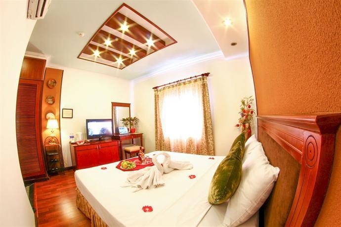 Atrium Hotel
