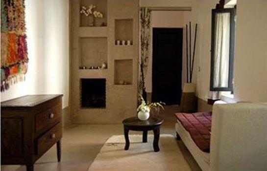 Riad Davia