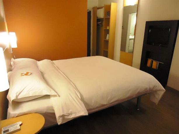 Ibis Shanghai Jinshajiang Road