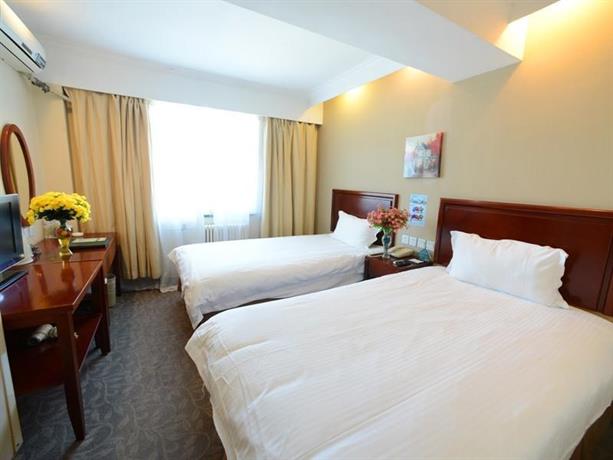 GreenTree Inn Shanghai FTA Waigaoqiao Free Trade Zone North Subway Station Shell Hotel