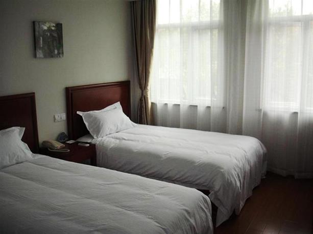 GreenTree Inn Shanghai South Railway Station Luoxiang Road Shell Hotel