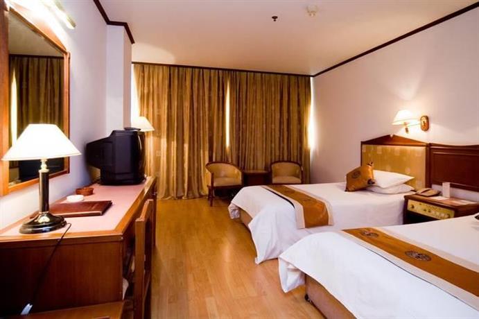 Shanghai Gauqiao Shihua Hotel