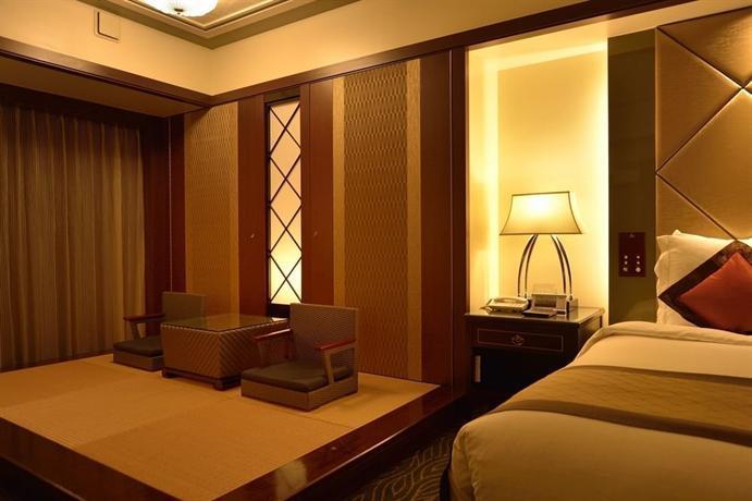 Okinawa Spa Resort EXES