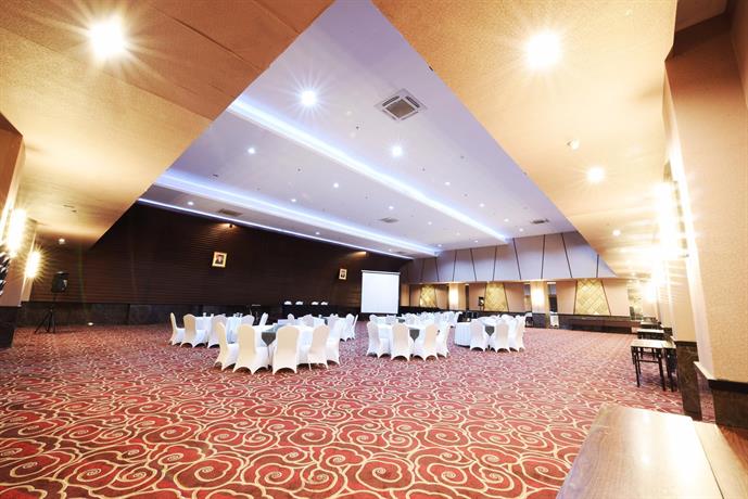 FOX HARRIS Hotel City Center Bandung
