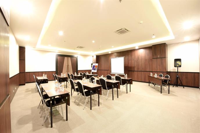 FOX HARRIS Hotel City Center Bandung