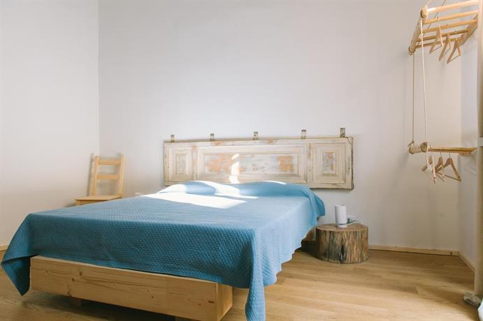 Eco Rooms Velacatania