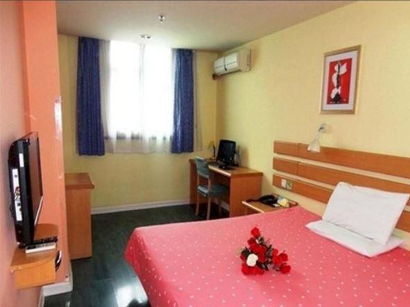 Home Inn Shanghai Xujiahui Jiaotong University Yishan Road