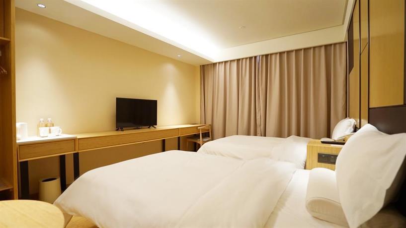 JI Hotel Shanghai Xujiahui Tianyaoqiao Road