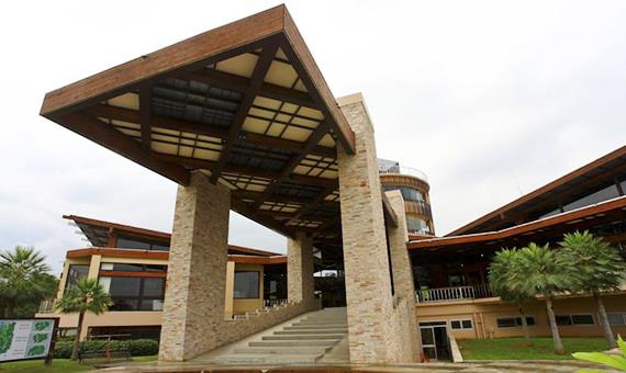 Mountain Creek Golf Resort & Residences