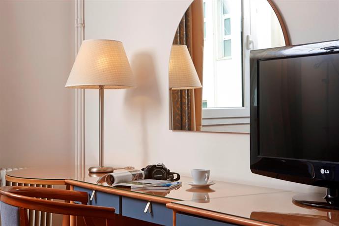 Lucy Hotel Chalkida