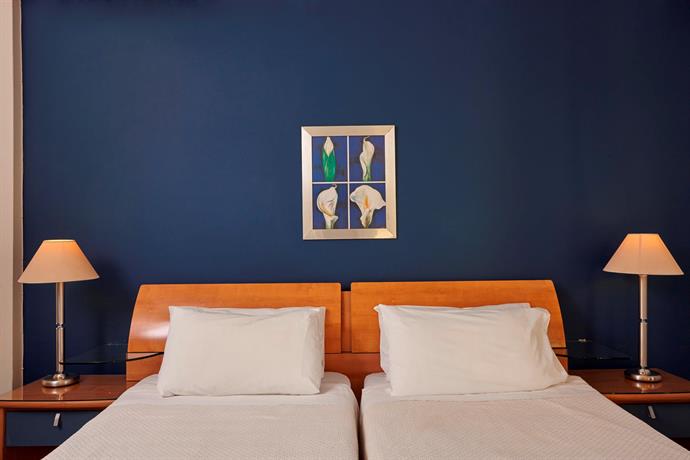 Lucy Hotel Chalkida
