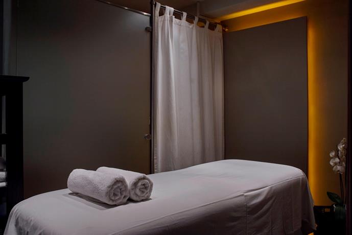 Lucy Hotel Chalkida