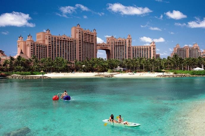 atlantis paradise island - beach/ coral/ royal tow