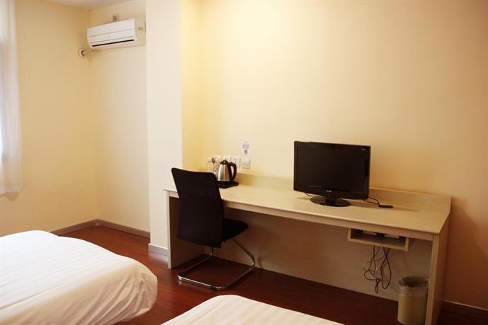 Hanting Express Shanghai Jiading Yecheng Road