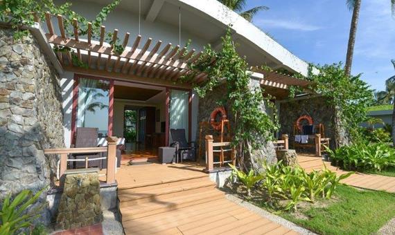 Ngwe Saung Yacht Club & Resort