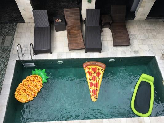 Modern 4 Bedroom 4 Bathroom villa pool