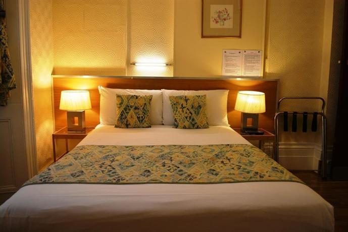 Falcon Hotel