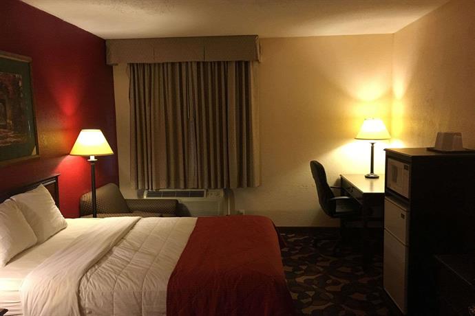 Econo Lodge Inn & Suites Lafayette