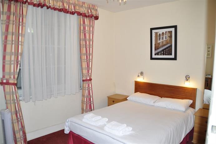 Barry House Hotel
