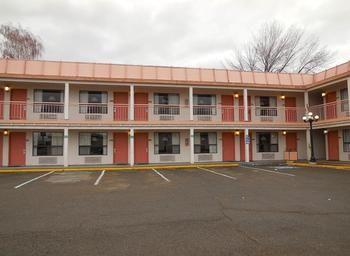 Econo Lodge Inn & Suites Winnemucca