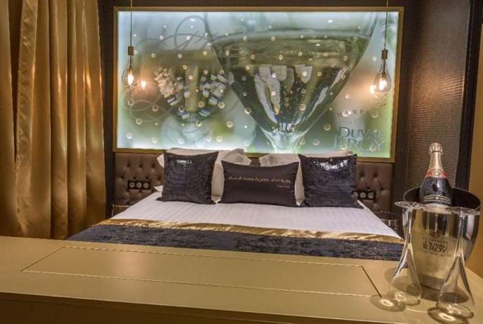 Hotel Les Bulles De Paris