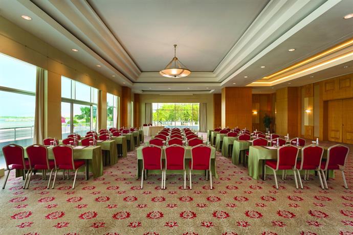 Wyndham Grand Izmir Ozdilek